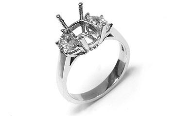 FACETS Engagement Ring Setting Platinum 2 Half-Moon Cut Diamond 0.40ct Mounting